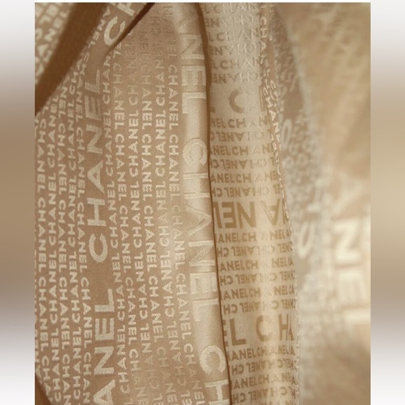 SOLD Chanel Large Clover Charm Two Way Tote Handbag White Pink Canvas - Picture 9 of 15